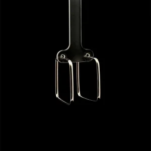 BRINCO ARGOLA PERFIL QUADRADO DE PRATA 28mm