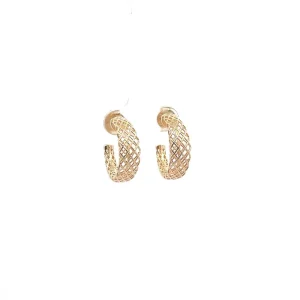 BRINCO ARGOLA ABERTA VAZADA FOLHEADO 20mm