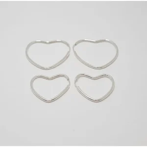 DUO DE BRINCOS ARGOLA CORACAO PERFIL REDONDO DE PRATA 18 e 24mm
