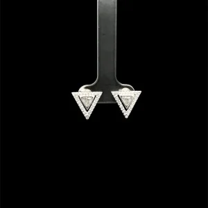 BRINCO TRIANGULO CRAVEJADO DE PRATA 13mm