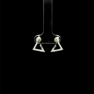 BRINCO TRIANGULO CRAVEJADO DE PRATA 11,6mm